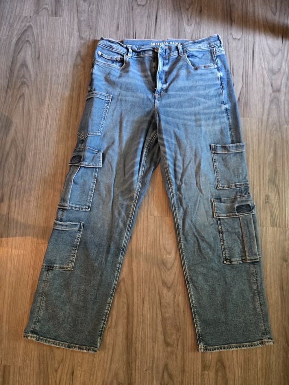 American Eagle High Waisted Baggy Straight Cargo Jean